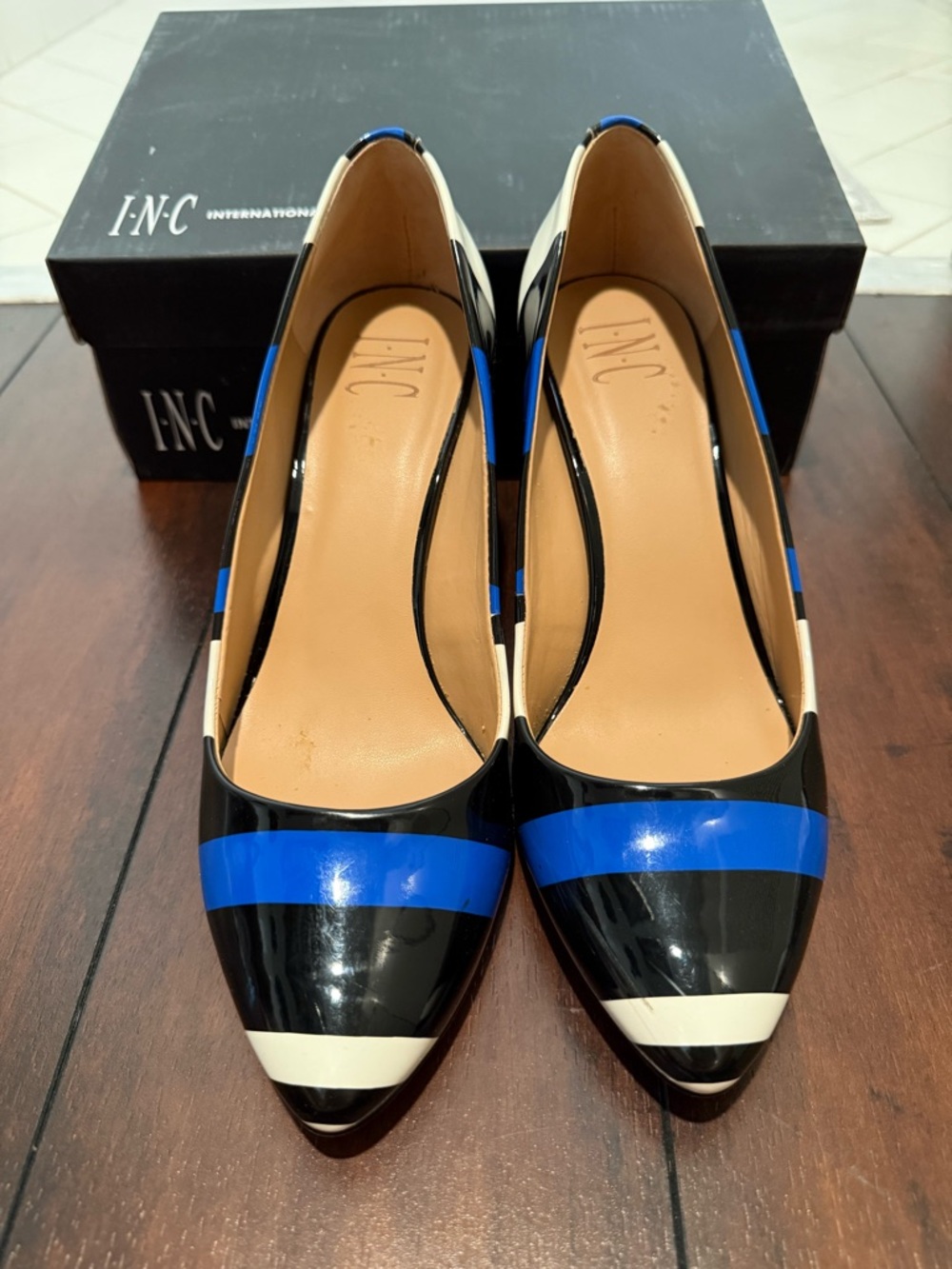 INC International Concepts Black Blue White Pointed Toe Flats